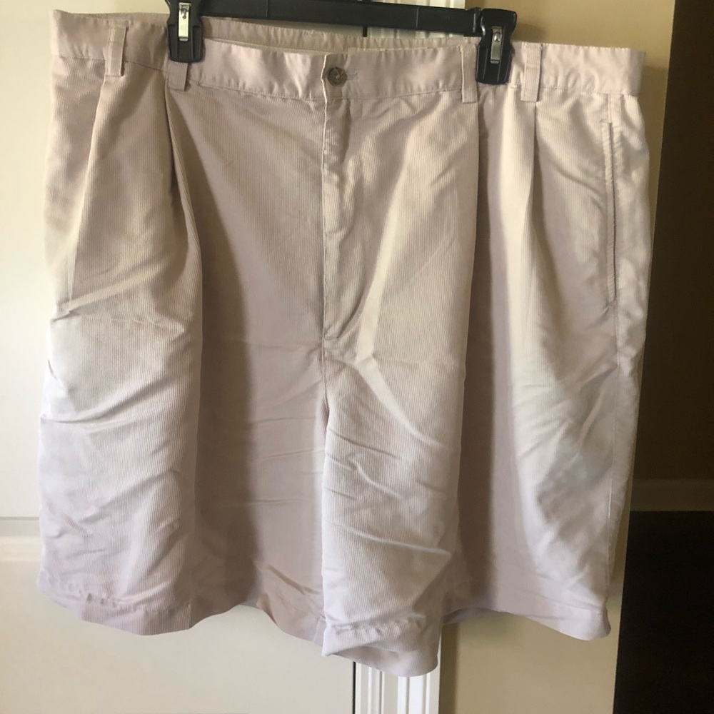 CONSENSUS GOLF SHORTS MENB CREAM COLOR TEXTURED MATERIAL SIZE:42 MODAL BLEND